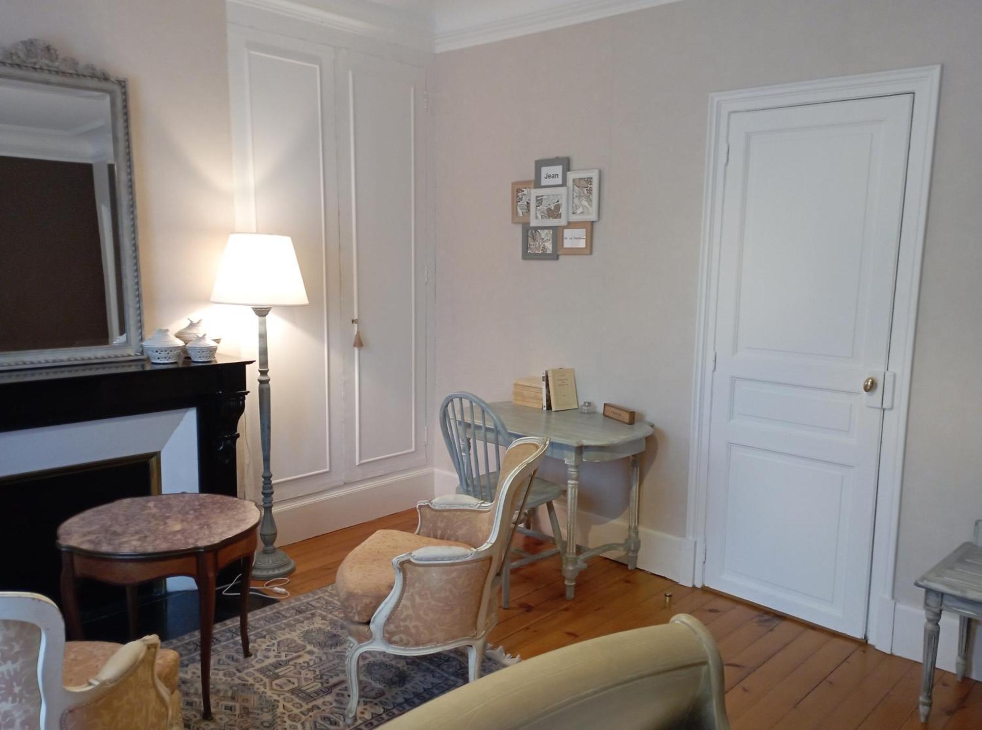 Le Clos Saint-Germain Rugles Buitenkant foto