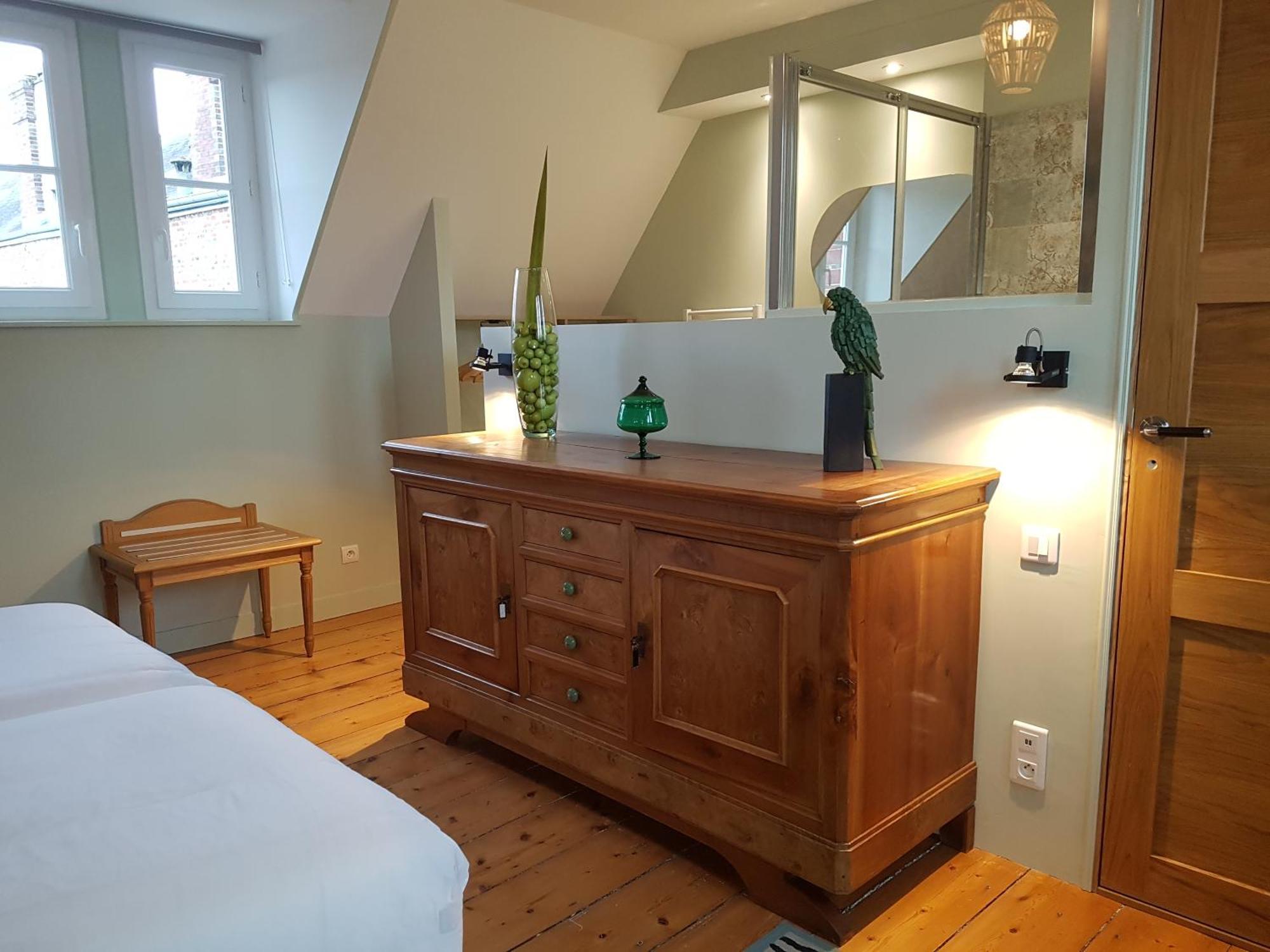 Le Clos Saint-Germain Rugles Buitenkant foto